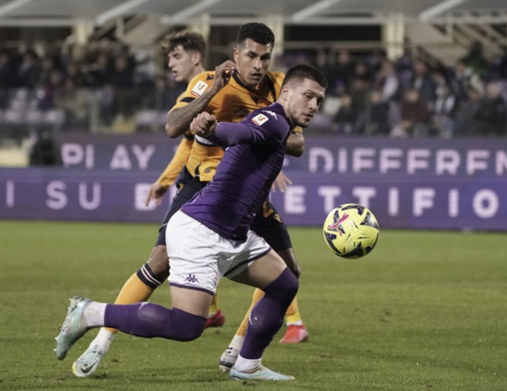 Verona và Fiorentina Verona và Fiorentina