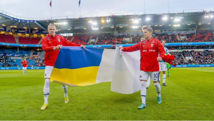 Na Uy của siêu tiền đạo Haaland phải ngồi nhà xem Euro 2024 Na Uy của siêu tiền đạo Haaland phải ngồi nhà xem Euro 2024