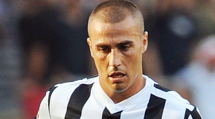 Trung vệ thuận chân trái xuất sắc - Fabio Cannavaro Trung vệ thuận chân trái xuất sắc - Fabio Cannavaro